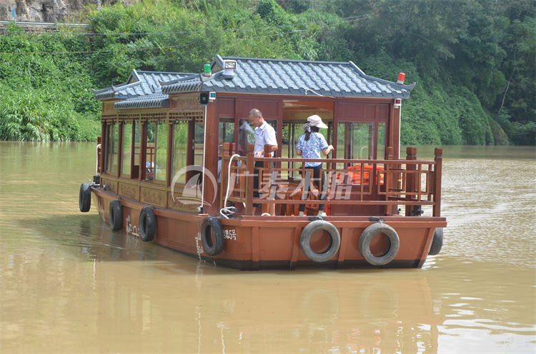 广东省平远市相思景区10米画舫船