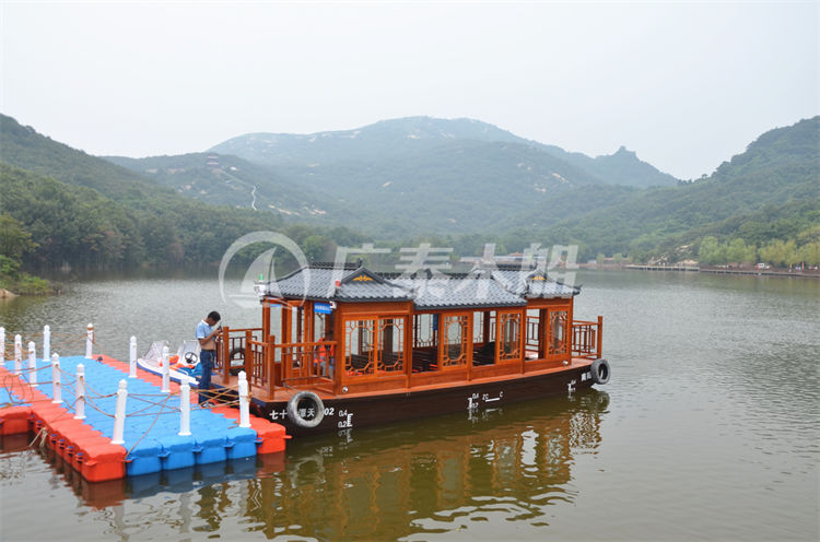 河南省南阳市9米画舫船