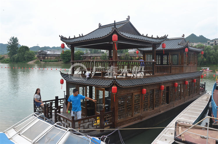 贵州凯里下司古镇16米双层仿古画舫船